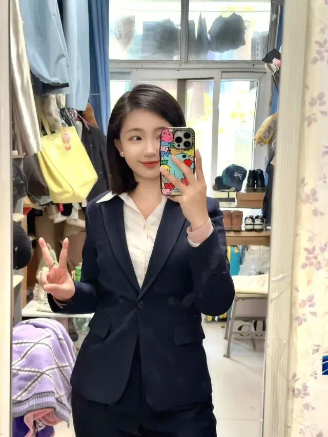 Hyper-V与应用宝电脑版兼容性解析：助力职场新人高效秋招